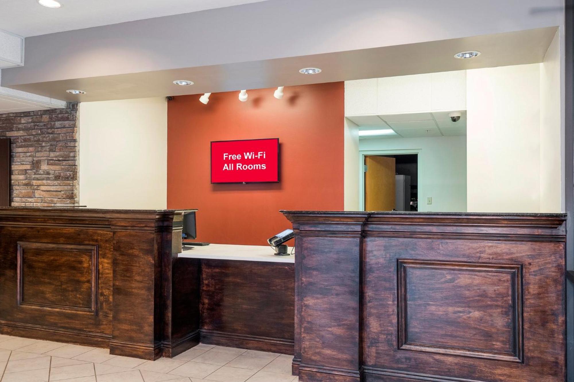 Red Roof Inn & Suites Biloxi - Ocean Springs Exteriör bild