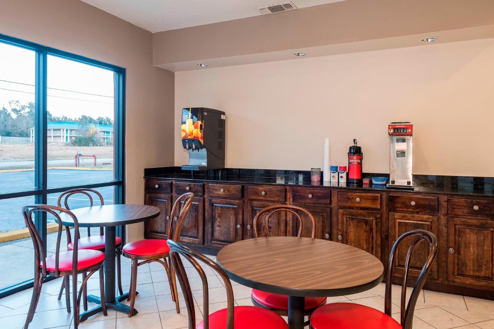 Red Roof Inn & Suites Biloxi - Ocean Springs Exteriör bild