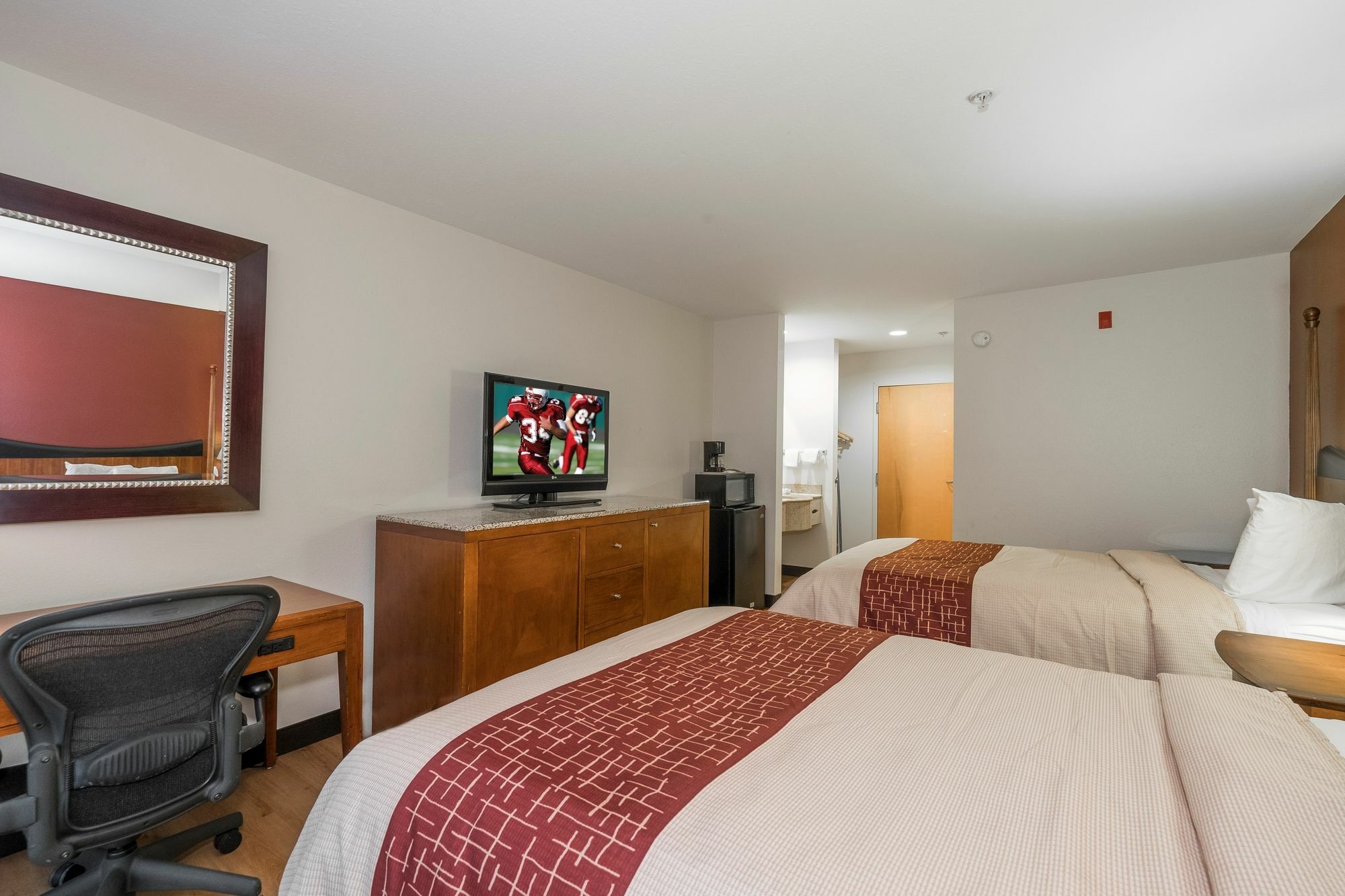 Red Roof Inn & Suites Biloxi - Ocean Springs Exteriör bild
