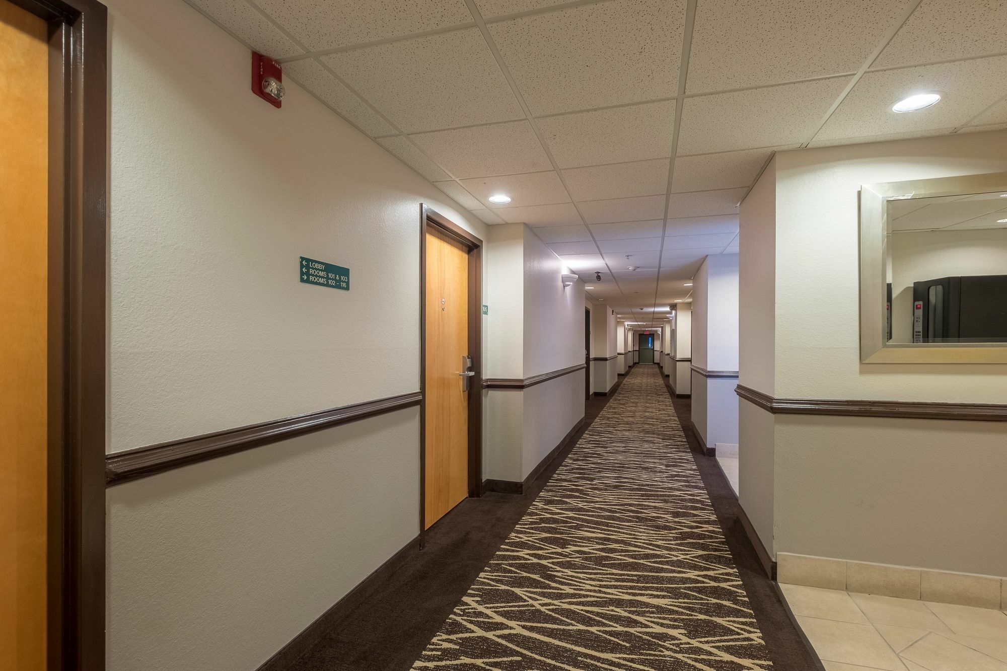 Red Roof Inn & Suites Biloxi - Ocean Springs Exteriör bild